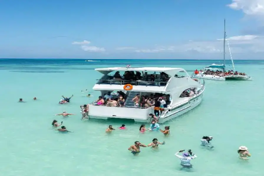 Private Catamaran Isla Saona 8 Hours Tour