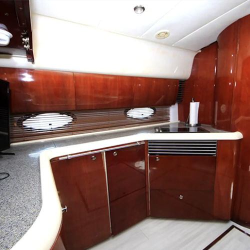 10 Infinity Fairline 50 ft