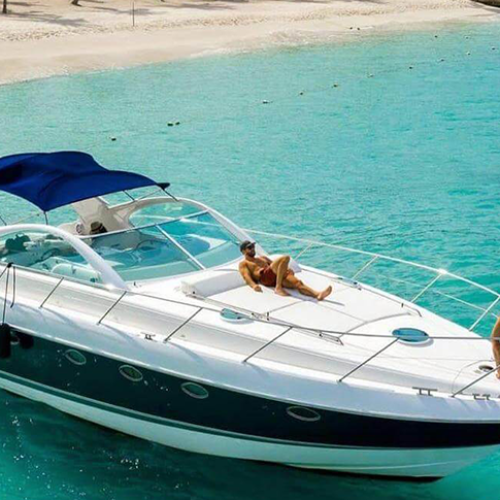 3 Infinity Fairline 50 ft